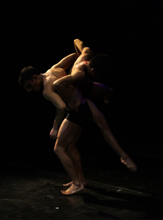 Ballet dancers Earl John Arisola and Erl Sorilla in Edana Labitoria's “Harmonic Souls”. CONTRIBUTED PHOTO/BP/Louise L. Hagedorn