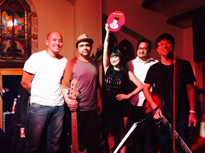 Kate Torralband: KT and her all-star band at the end of last Saturday's sold-out show at the Blu Jaz Cafe Singapore 