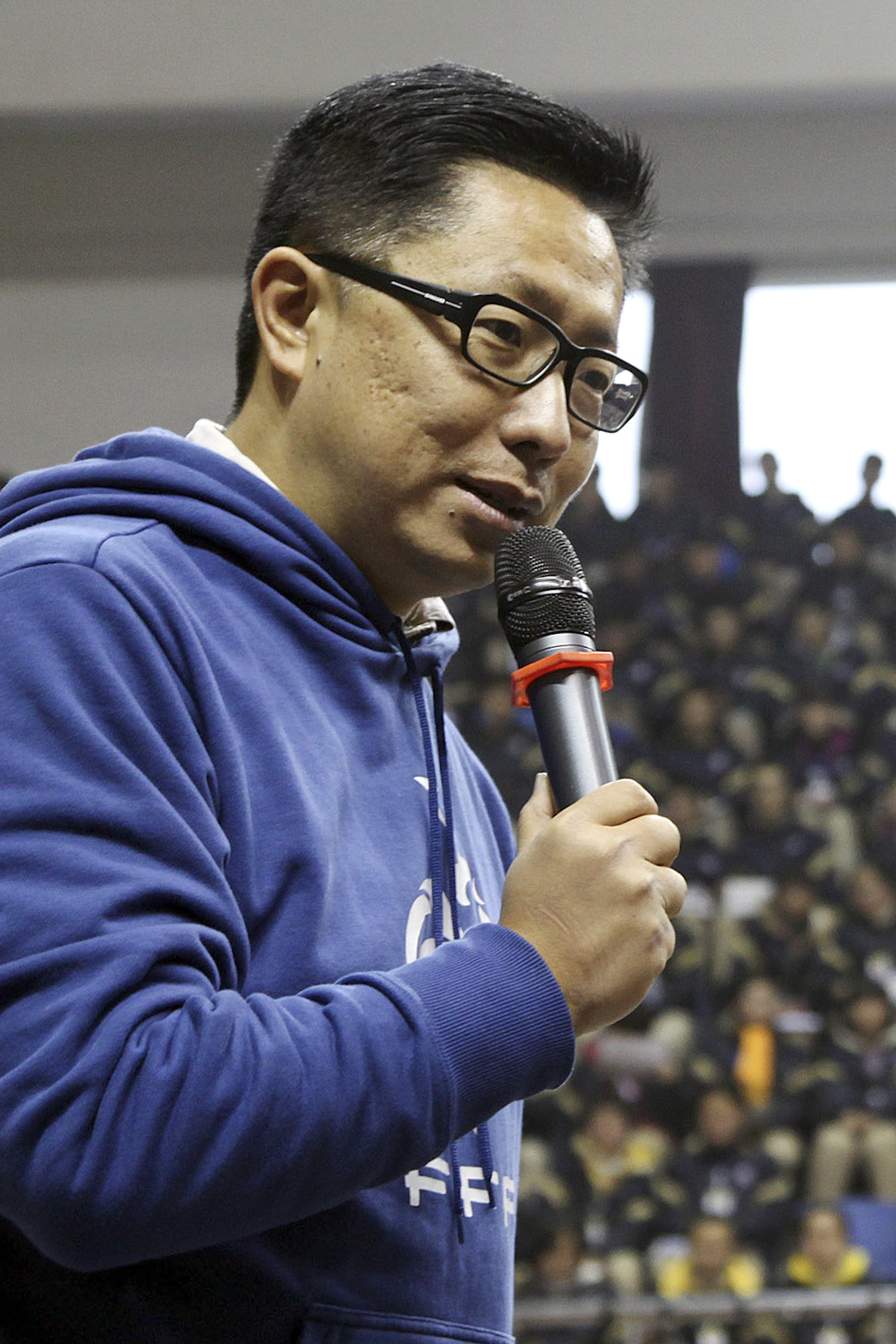 Li yang. чжан байчунь. ли гэян. янгали ваххатов. Lee yang crazy english.