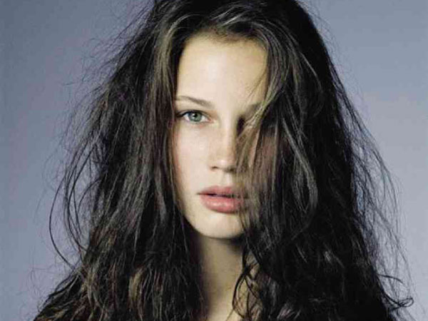 4 ways to perfectly messy hair—without spending 
