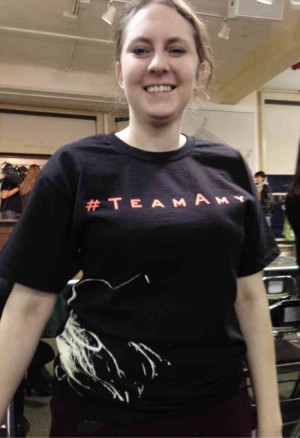 TEAMNick or Team Amy? Barnes & Noble employees wear “Gone Girl” shirts. PHOTO BY PAM PASTOR