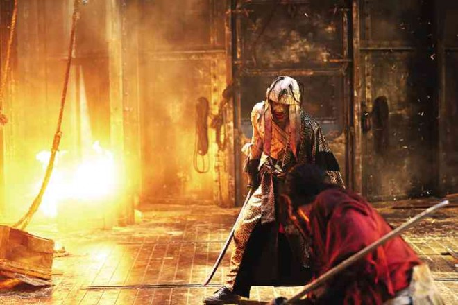 KILLING machines both, Sishio (Tatsuya Fujiwara) and Kenshin in their final fiery duel.