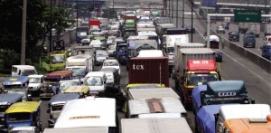 TRAFFIC CONGESTION Heavy traffic along the North Luzon Expressway going to Manila and A. Bonifacio highway in Quezon City due to the one-lane truck policy EDWIN BACASMAS Read more: https://opinion.inquirer.net/78446/ending-metro-manila-traffic-woes#ixzz3Dt34vJZ7 Follow us: @inquirerdotnet on Twitter | inquirerdotnet on Facebook 