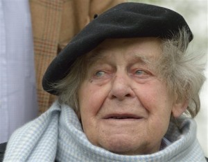 In this April 5, 2014, file photo German author Siegfried Lenz is pictured in Marbach, Germany. Lenz has died at the age of 88 at his home in Hamburg, Germany, Tuesday, Oct. 7, 2014. AP