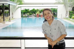 Mommy D by the swimming pool of her son Manny’s own new house dubbed “Mansion 2”;