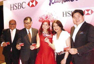 INQUIRER Lifestyle’s Tessa Prieto-Valdes (center), one of the first brand ambassadors ofHSBC Red MasterCard when it was introduced in 2002, with Veloso, José Rene Villa-Real, Gigi Pio de Roda and Huang