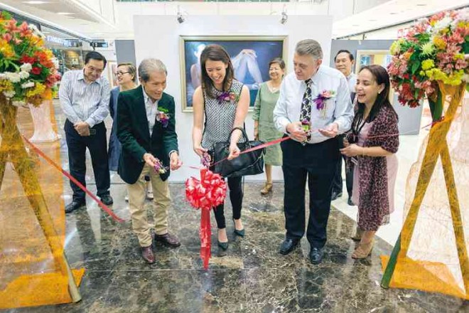 AGUSTIN Goy tribute exhibit opened by artist himself, Kath Yu, Lawrence Daily and Amy Loste