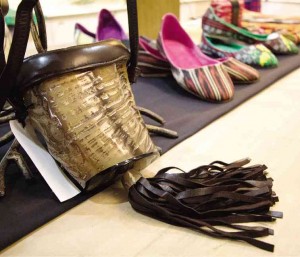 CARABA Ohorn with Italian leather