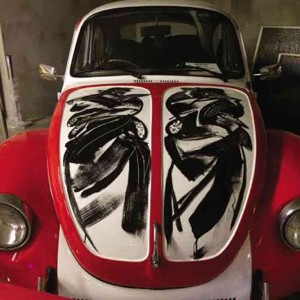 BENCAB’S “Sabel”-like painting on the hood of Orlina’s Beetle