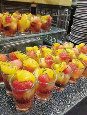 Chilled fruit shots with chocolate bark