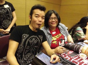 MANIX Abrera and Tepai Pascual sign for fans