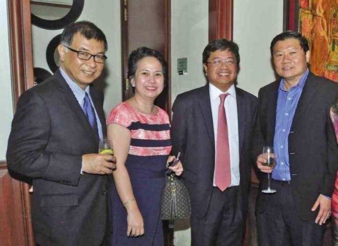 MASTERCARD country head Poch Villa-Real, S&R’s Ging Altura, BPI president and CEO Bong Consing, S&R’s Anthony Sy