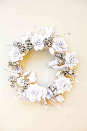 WREATH made of white and off-white paper roses