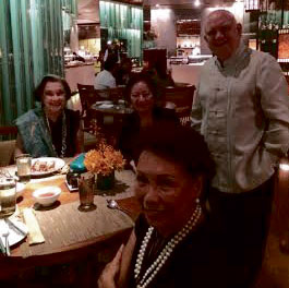 IN ONE of her last photos, Susan Calo-Medina (foreground) with friends Edu Jarque, Bambi Harper and Charisse Chuidian at Paseo Uno, during the last days of Mandarin Oriental last September. PHOTO BY THELMA SIOSON SAN JUAN ￼