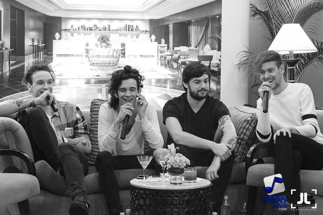 Super sits down with English alt-rock band The 1975’s George Daniel (drums), Matt Healy (vocals, guitar), Ross MacDonald (bass guitar), and Adam Hann (guitar) in a round-table interview before the band’s first full-length Manila show last Jan. 24 at the SM MOA Arena. Photo courtesy of MMI.