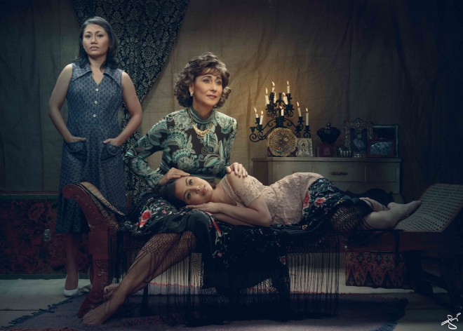 Cherie Gil (center) leads the cast of “Arbol de Fuego” with internationally acclaimed actress Angeli Bayani (left) and 2013 Cinema One Best Actress Anna Luna. CONTRIBUTED IMAGE/Peta