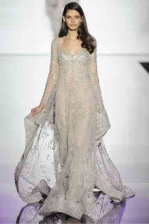 Princess cut with square neck in re-embroidered silver French lace by Zuhair Murad