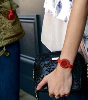 CLIP it or wear it like a wristband. PHOTO FROM JAWBONE