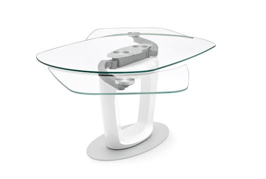 Table for six, eight or 10? This ‘smart’ Italian furniture can transform
