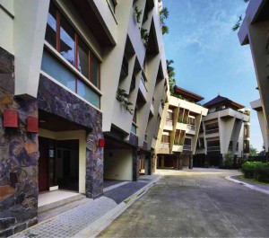 AMAÑOSA Properties townhouse development shows how contemporary Filipino design can be applied to urban housing.