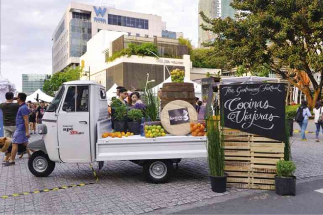 THE COCINA Viajeras food truck
