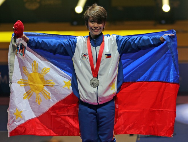 JUSTINE Gail Tinio at the awarding ceremony of the 28th SEA Games Women’s Individual Foil, Singapore Sports Hub RAFFY LERMA
