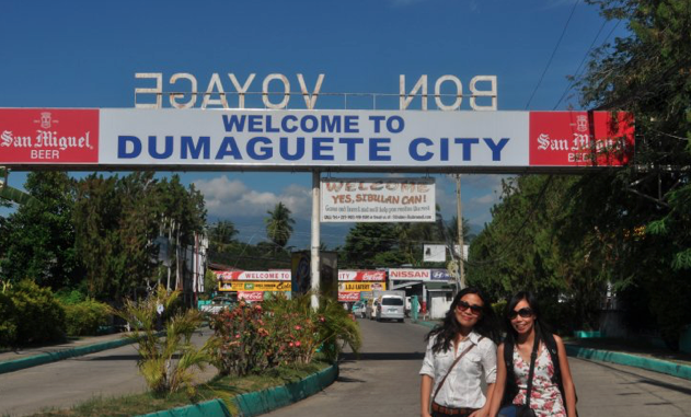 Welcome to Dumaguete City | Photo by Frida Dei Inolino