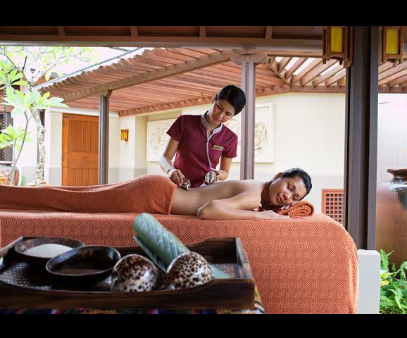 Doze off while having a massage at Chi Spa at Shangri-La Boracay.
