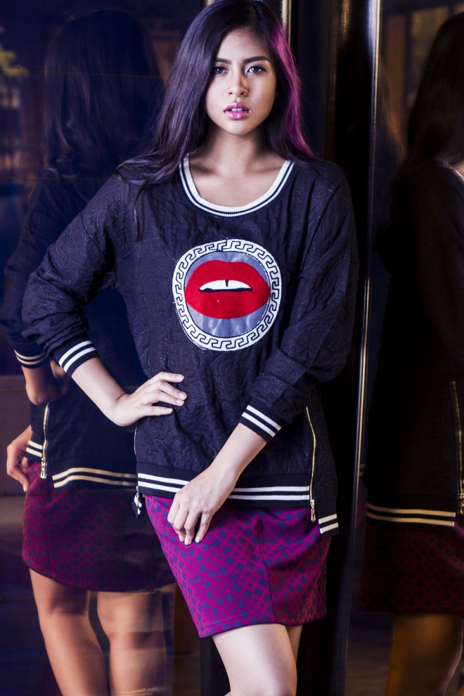 BLACK graphic sweater and graphic skirt, Kashieca