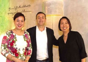 PAUL McNamara, Flos’ regional sales manager for Asia-Pacific, with Jennifer Stelthon-Jose, Steltz’s president, and Ma. Theresa Bernabe, Steltz’s general manager