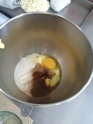 IN A MIXING bowl, combine butter, sugar, glucose, vanilla, coffee and egg.