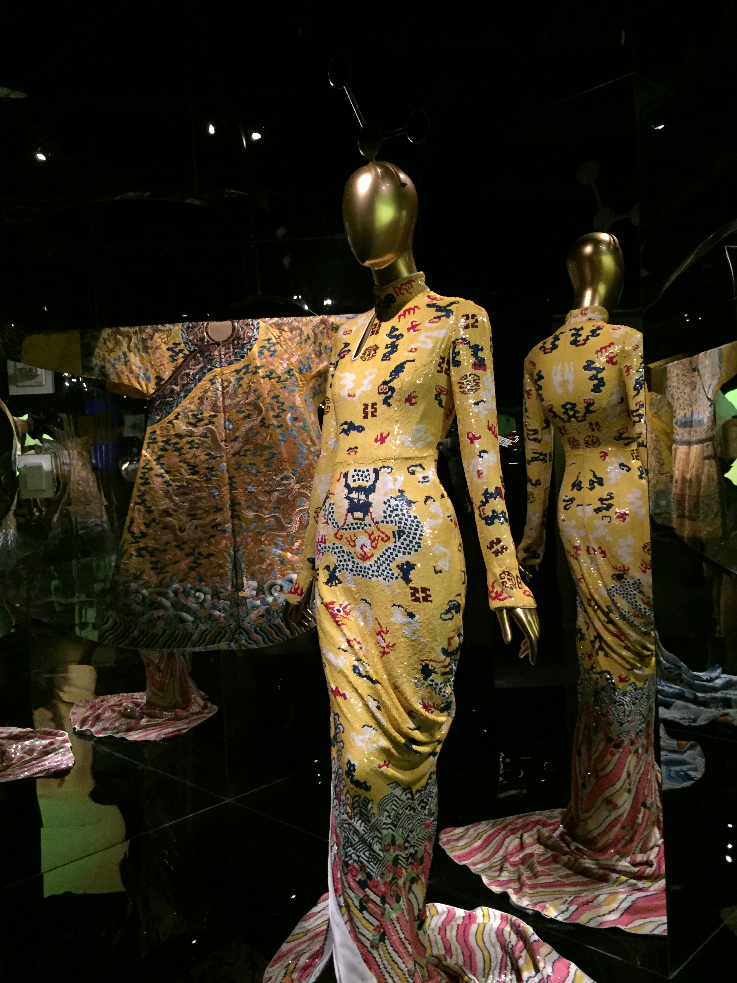 Searching in vain for China in Anna Wintour’s Met exhibit | Inquirer ...