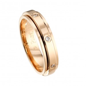 Possession ring in yellow gold with diamonds