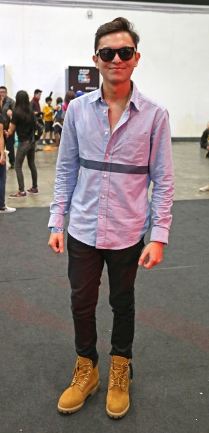 A LA Downey Jr. Mikyle Quizon in Super shades, Esprit shirt, H&M trousers, Timberland laceups
