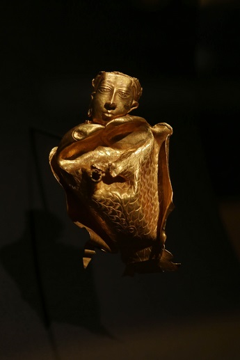 A 'kinnari' at ‘Philippine Gold: Treasures of Forgotten Kingdoms’ exhibit