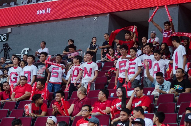 STUDENTS from San Beda Rizal showing some school pride.  PHOTOS BY JC MONTERO