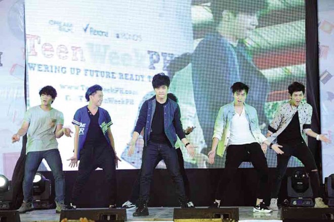 BOY BAND Chicsers perform at the #TeenWeekPH Kick-Off.