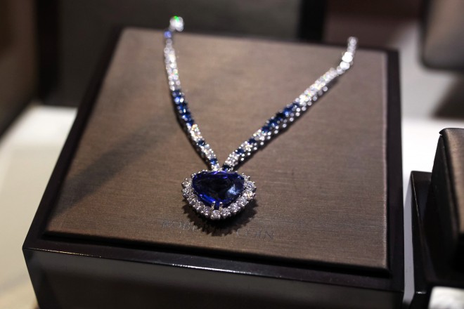 A necklace from the Cento collection features a huge and rare deep blue tanzanite
