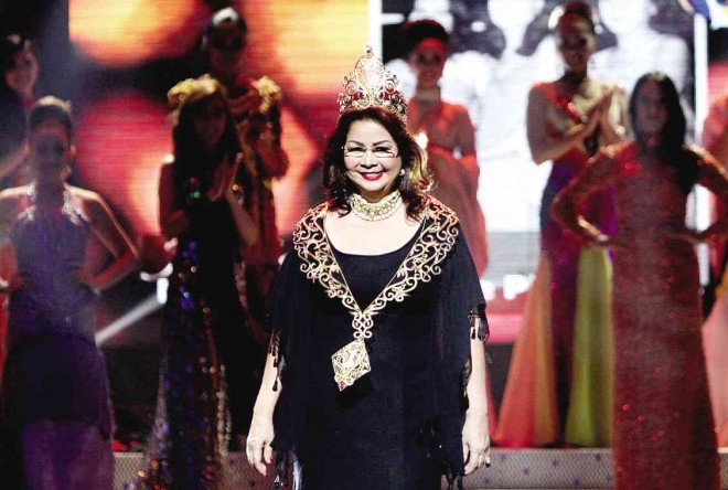  ALWAYS A QUEEN   Joy Conde does her farewell walk and wears her crown one last time before she passes it on to the next Miss Republic of the Philippines. RICHARD A. REYES 