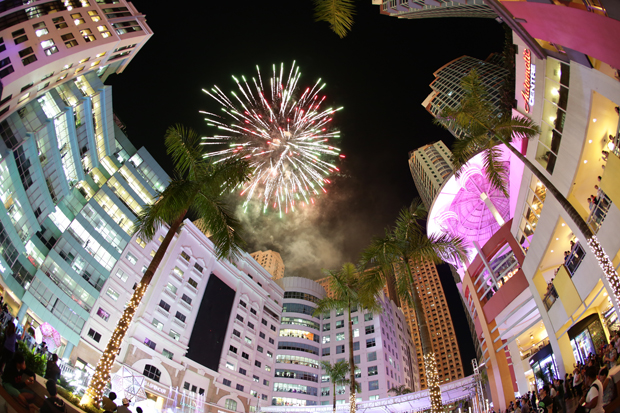 Guests can also enjoy a grand fireworks display every weekend at 8PM in Eastwood City and Venice Piazza at McKinley Hill and 7PM at Lucky Chinatown.