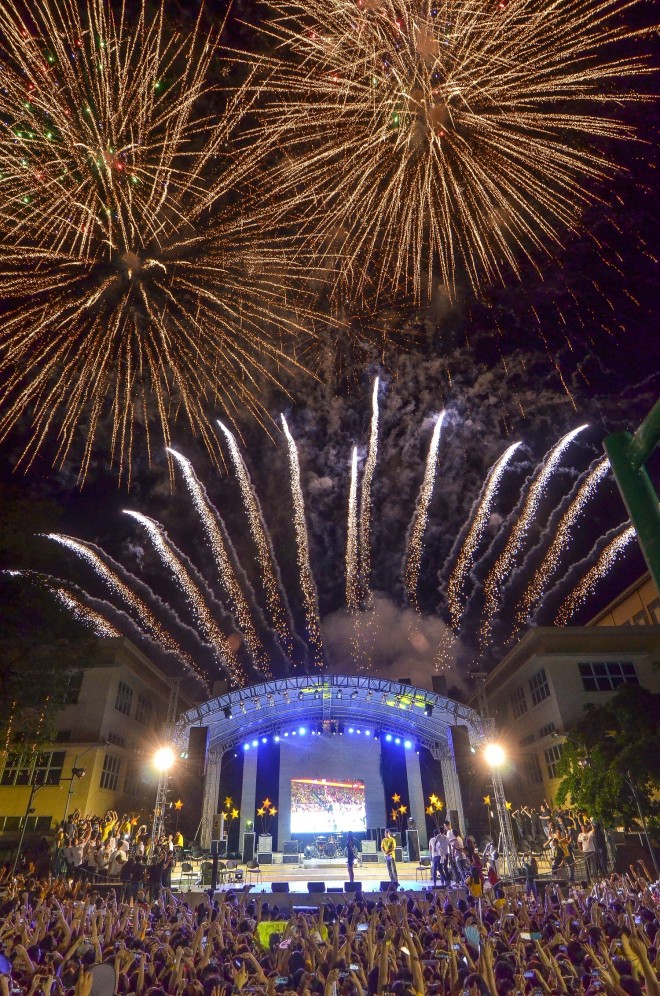 INSTEAD of the traditional bonfire, FEU went all out with an impressive fireworks display to commemorate the UAAP championship.