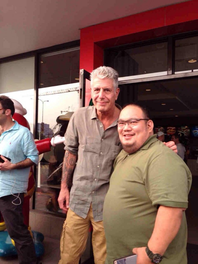 Anthony Bourdain with chef Mike de Guzman. CONTRIBUTED PHOTO