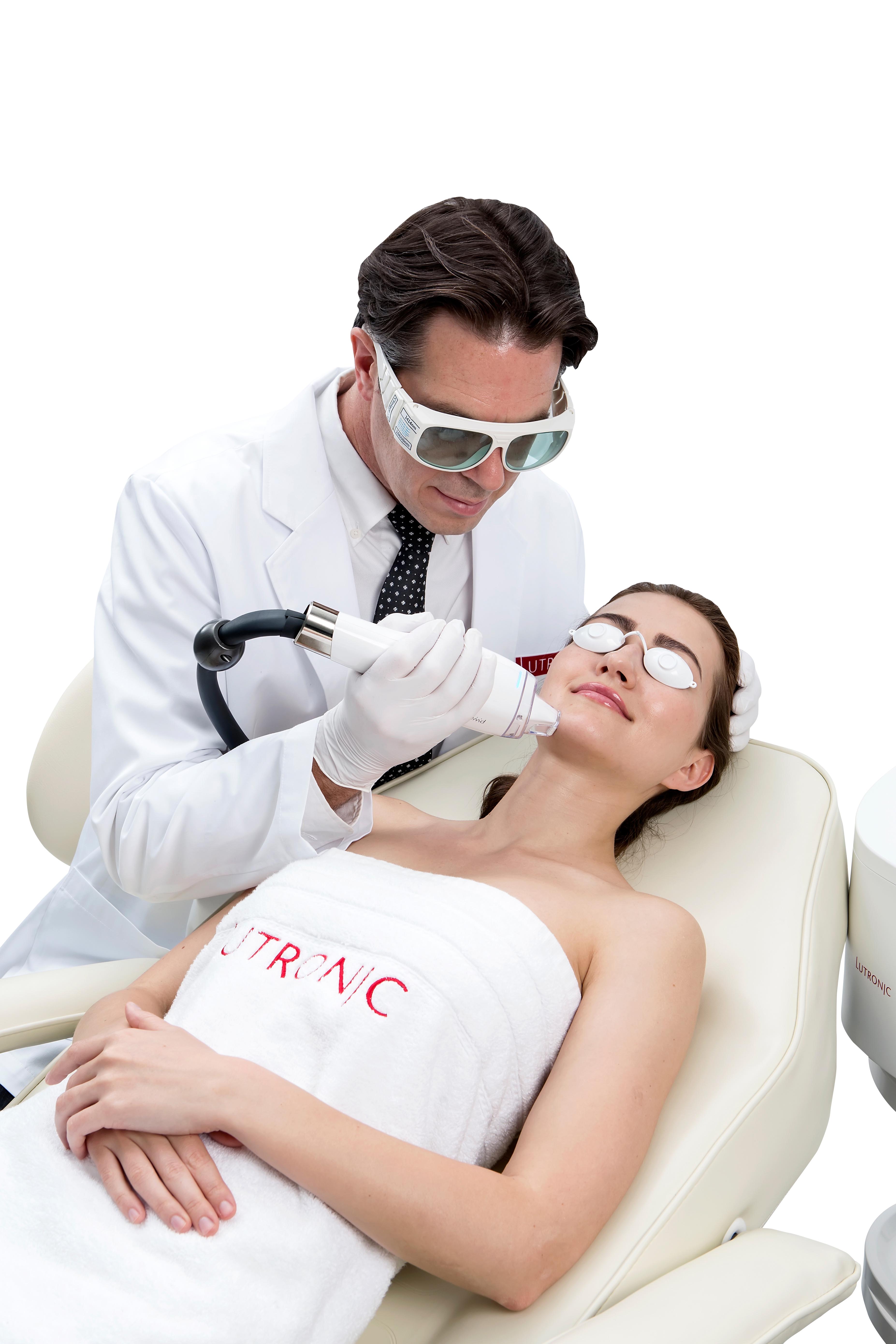 CRYSTAL Bright Laser Whitening System combines cosmetic surgery and pharmaceuticals to whiten darkened skin by using laser to pump nano-molecules of brightening serum deep into the skin.