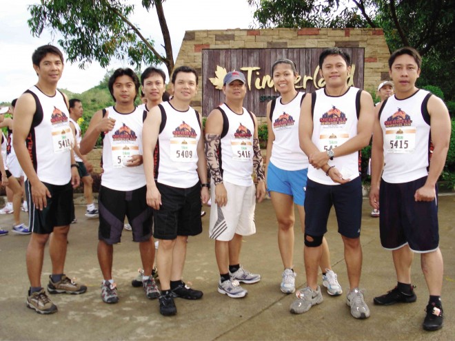 PDI RUNNERS pose for posterity before gunstart of their trail run at Timberland in San Mateo, Rizal. From left: Benjie Labay, Ryan Verbo, Ronald San Jose, Jaime Lorenzo, Benigno Lati, Romina Austria and Lee Elgincolin