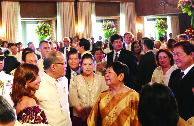 WITH WELL-WISHERS. After the toasts, President Aquino greets guests, among them PDI chair Marixi Prieto (second from left) and Alex Prieto (beside the president), former spokeswoman Deedee Siytangco and Adolf Azcuna. INQUIRER PHOTO/JOAN BONDOC
