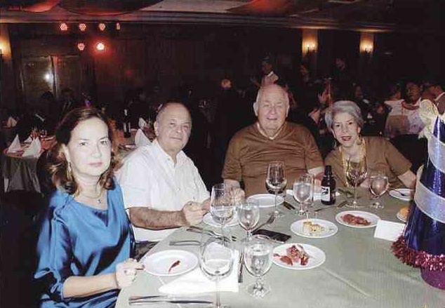 THERESE and Ed Gonzalez, president of Casino Español de Cebu, with Tintoy and Maricar Perdices