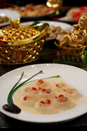 DRIED scallops coated with winter melon