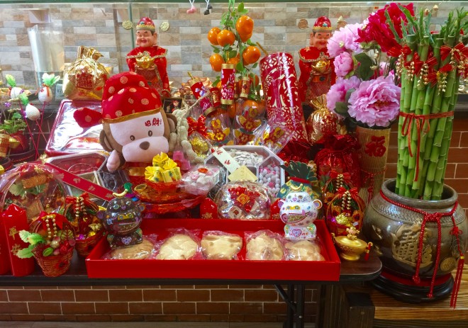 AUSPICIOUS food offerings and trinkets at Shin Tai Shang 