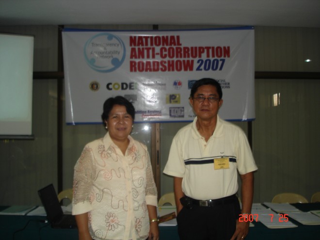 Linda Ganapin leading an anti-corruption drive on media.