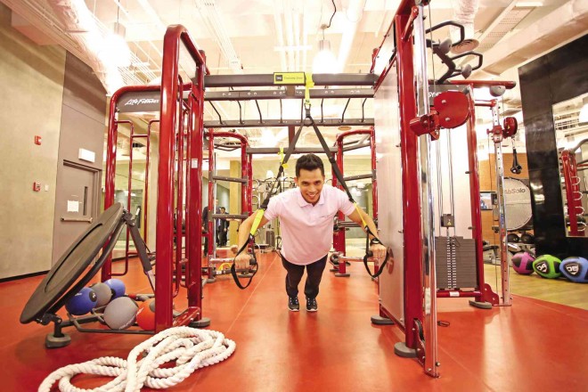 SYNRGY 360 group class  includes suspension training. PHOTOS BY KIMBERLY DELA CRUZ